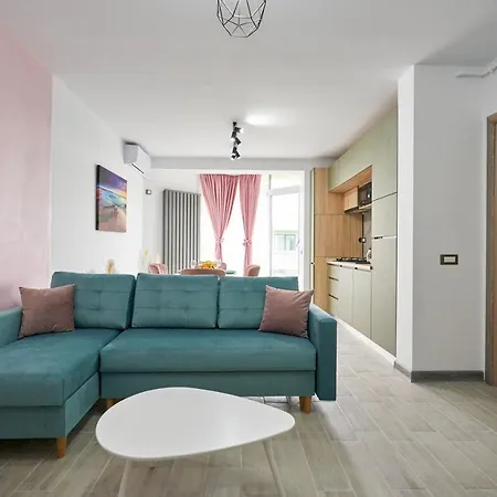 Dream Apartment Alezzi Beach Năvodari